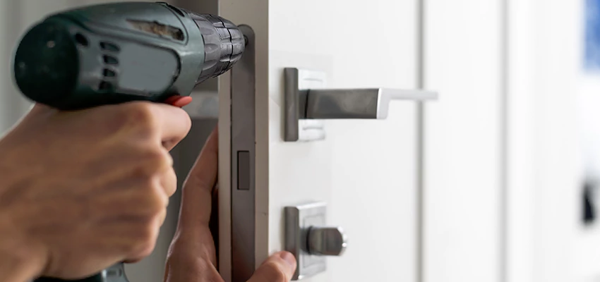 Locksmith For Lock Replacement Near Me in Pacifica, CA