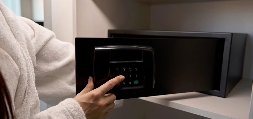 Safe Unlocking Service Company in Pacifica, California