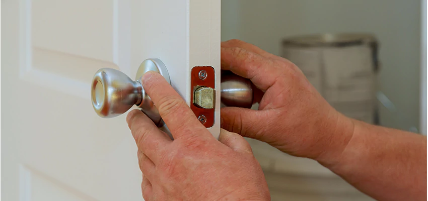 AAA Locksmiths For lock Replacement in Pacifica, California